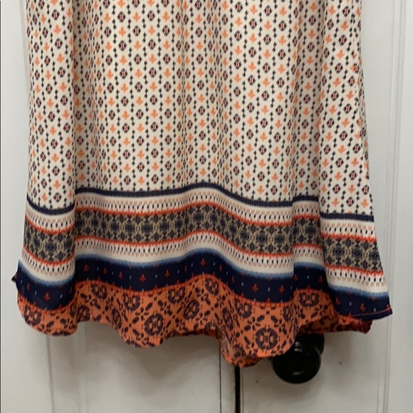 Girls dress - Picture 3 of 6